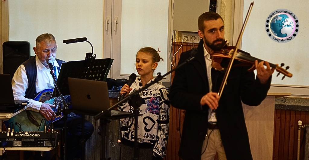 „Pójdźmy wszyscy do stajenki przywitać Pana”