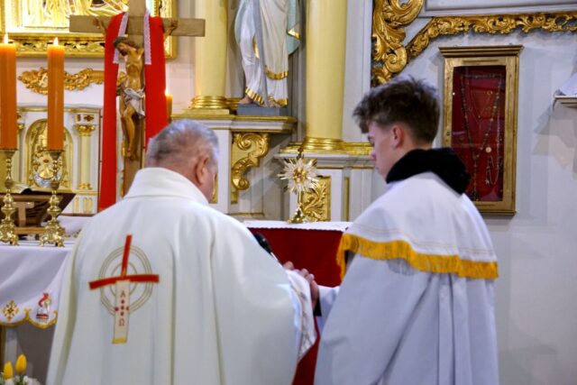 005 – Relikwia św Andrzej Bobola w Głuszycy — Wieści Międzyparafialne – Parafialne Info (www.parafialne.info.pl)